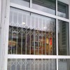 Раздвижные металлические решетки на окна и двери 4